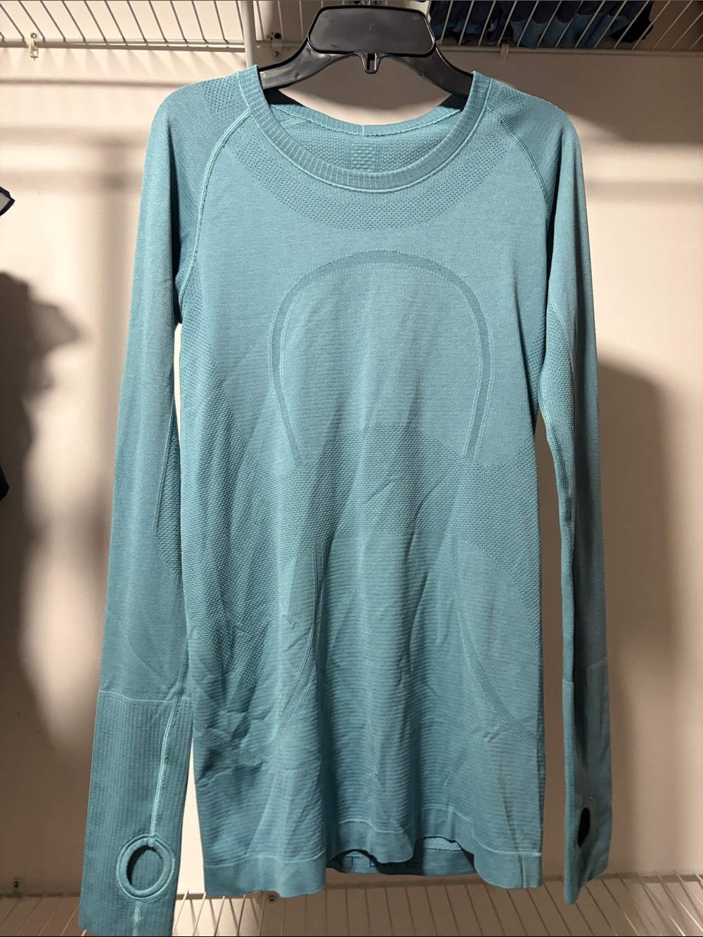 Lululemon Women’s Long Sleeve Seamless Knit Top in Light Teal
